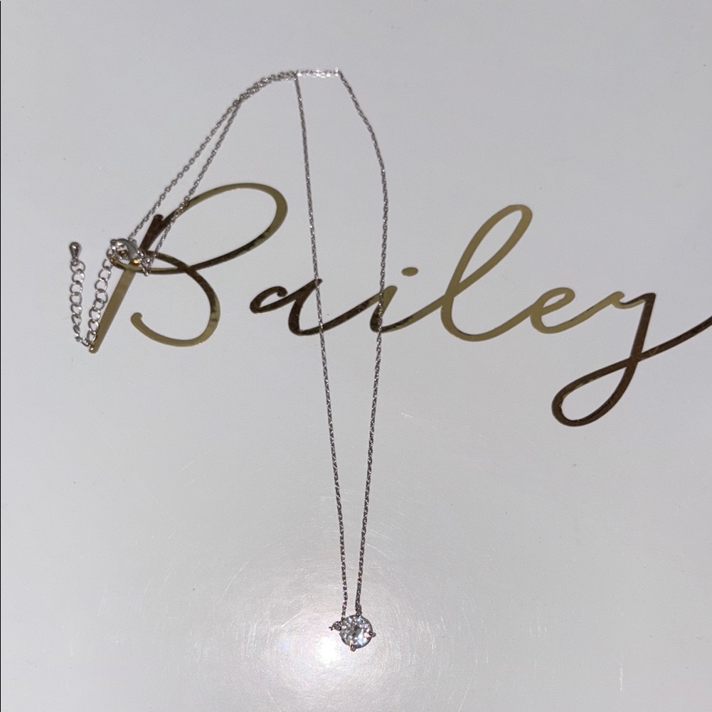 Silver Necklace With Diamond